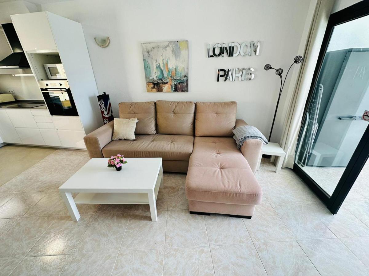 Ocean Front Cozy 2 Bedroom, 3 Beds Spacious- Netflix, Pool, Beach Lift & Fast Wifi Playa del Inglés Exterior foto